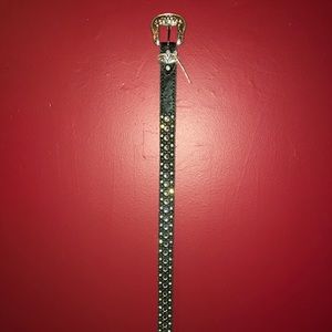 Nice never before worn belt!
